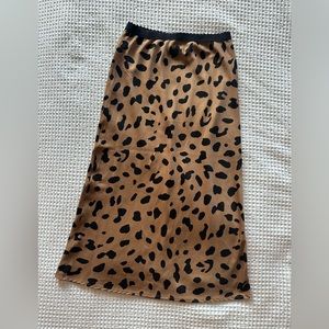 Animal print midi silk-like skirt